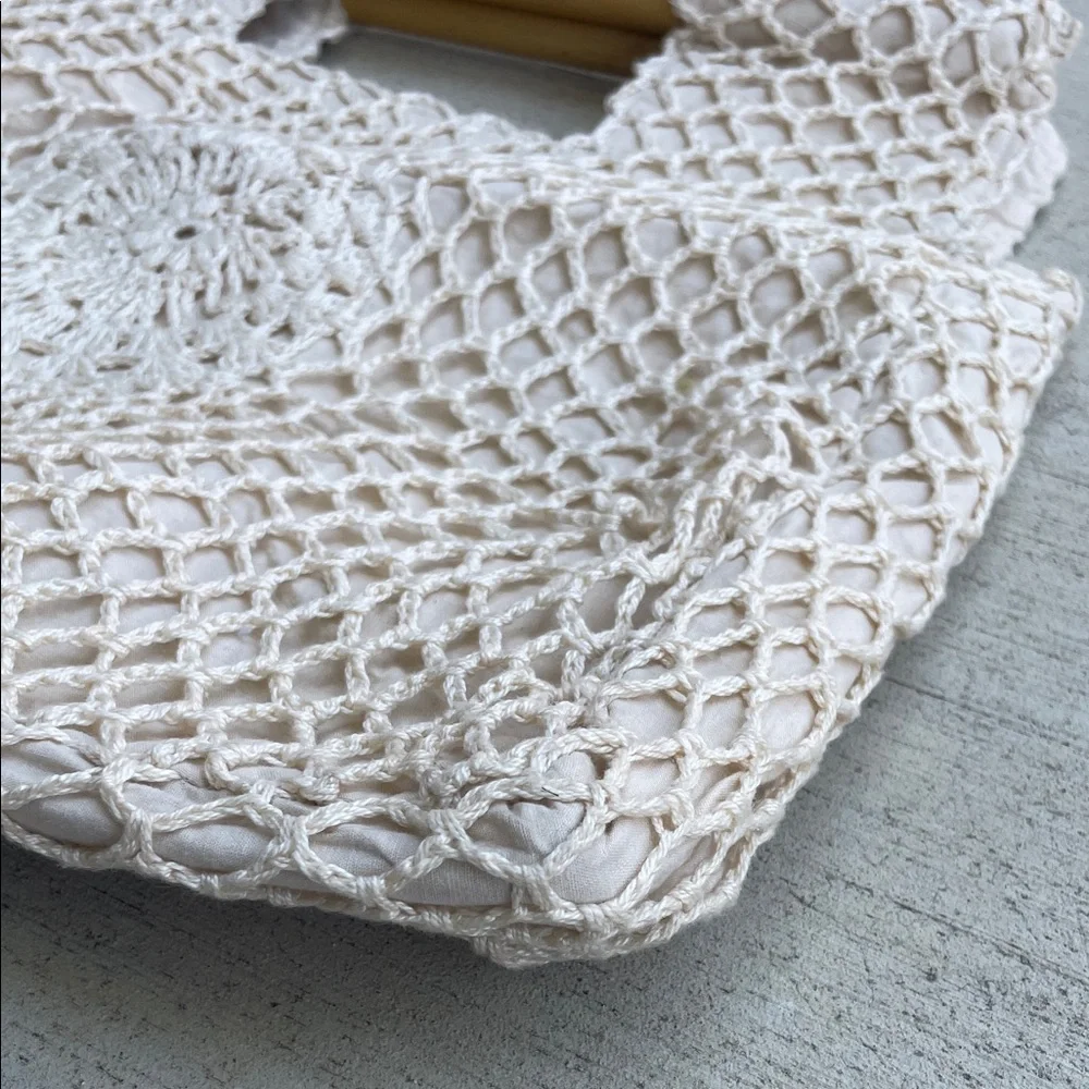 Crochet Tote with Bamboo Handles - Picture 4 of 11